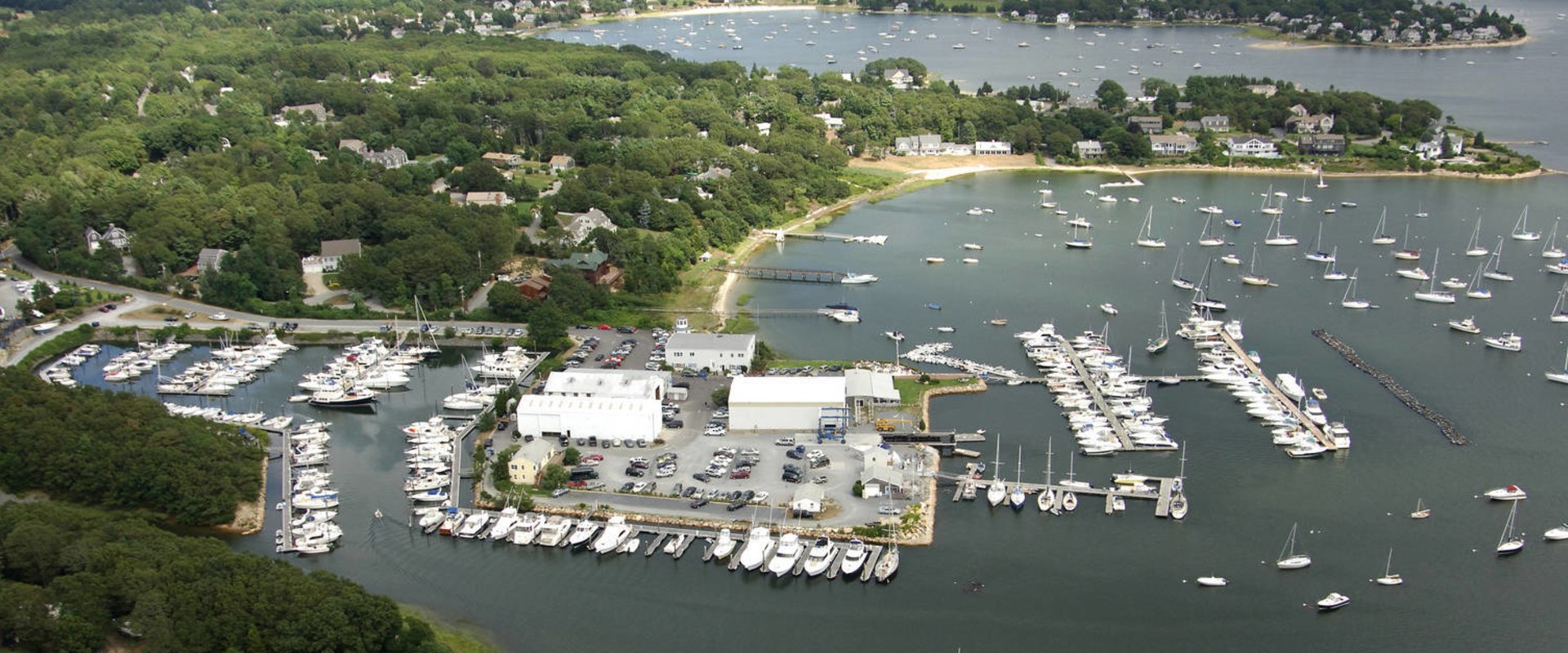 Docking and Mooring The Complete Guide to Yacht Logistics and Marina