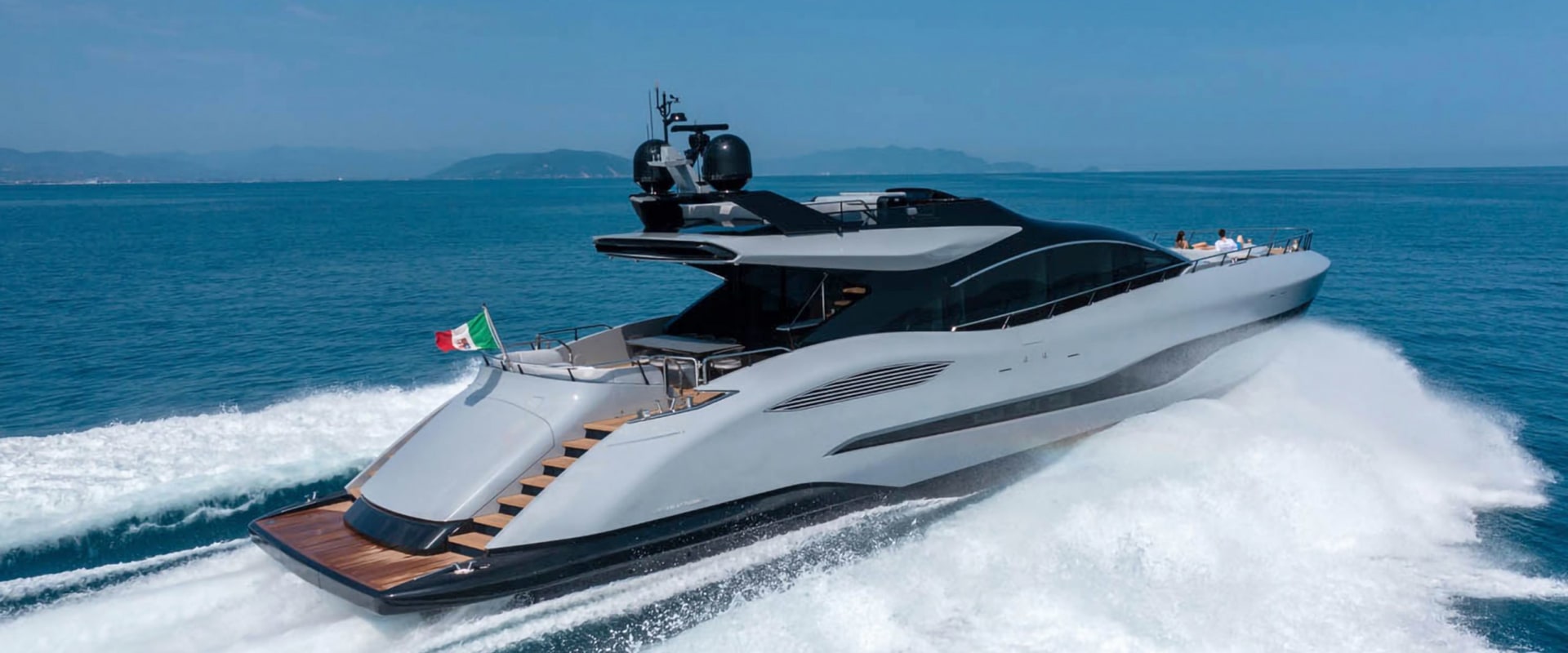 Exploring the World of Florida Yacht Builders